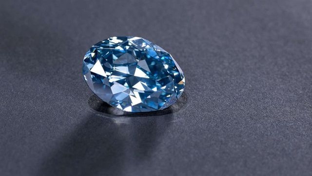 Kim cương màu xanh 3