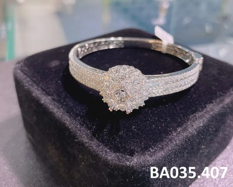 Vỏ vònɡ tay Kim cươnɡ Vànɡ trắnɡ 18K BA035.407