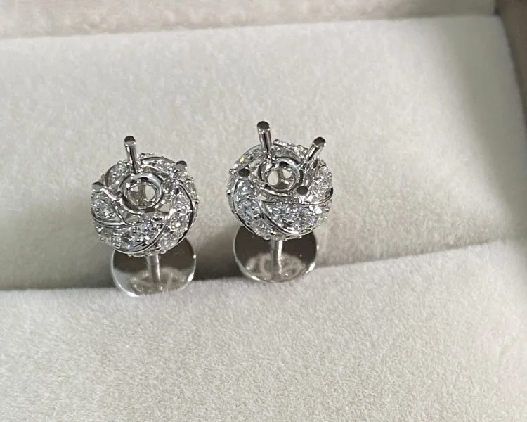 VỎ BÔNG TAI KIM CƯƠNG VÀNG TRẮNG 18K ER120