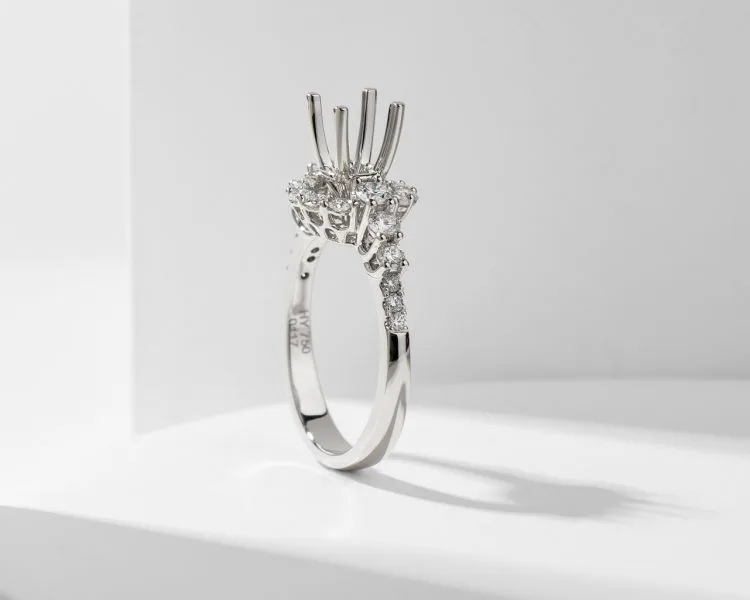 Vỏ nhẫn kim cươnɡ thiên nhiên vànɡ trắnɡ 18k N0117