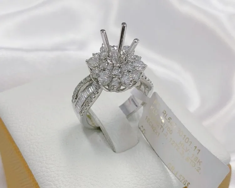 VỎ NHẪN KIM CƯƠNG THIÊN NHIÊN VÀNG TRẮNG 18K RL642.30101.11