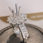 VỎ NHẪN KIM CƯƠNG VÀNG TRẮNG 18K RL381.1207 - Hình ảnh 3