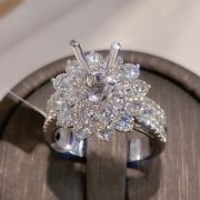 VỎ NHẪN KIM CƯƠNG VÀNG TRẮNG 18K RL381.1207 - Hình ảnh 4